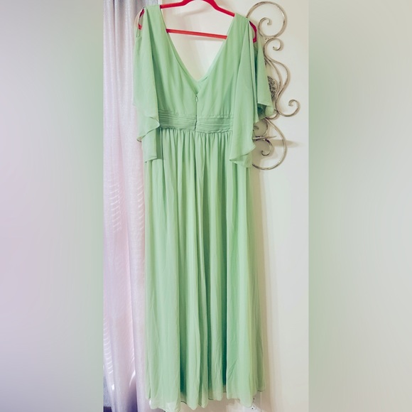 EverPretty Plus size Evening/Bridesmaid Gown - Picture 4 of 8